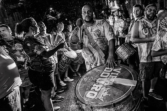 0038_Ensaio de Rua da Viradouro 26.01.20_Renata Xavier Fotografia_RE028233