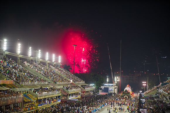0164_Viradouro 2019 Desfile das Campeãs_Renata Xavier, Leandro Lucas e Gabriel Pulitini