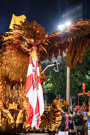 0019_Viradouro 2019 Desfile das Campeãs_Renata Xavier, Leandro Lucas e Gabriel Pulitini