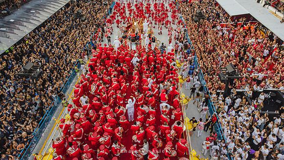 Desfile Campeãs Viradouro 2026_Renata Xavier Fotografia_DJI_0337