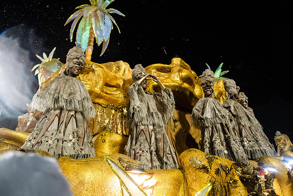 0094_Desfile das Campeãs_Viradouro_Fotógrafos Renata Xavier e Leandro Lucas_RE022314