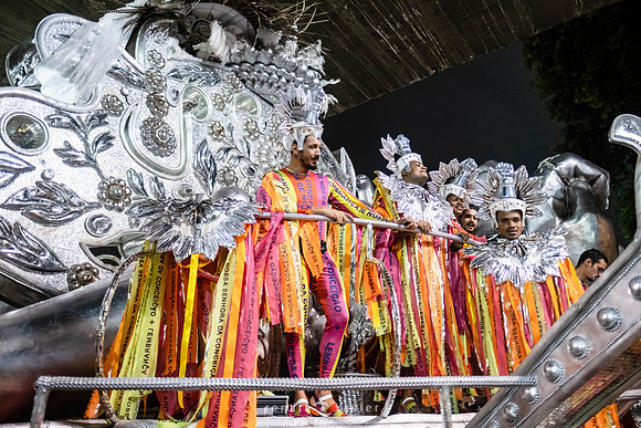 0018_Desfile das Campeãs_Viradouro_Fotógrafos Renata Xavier e Leandro Lucas_RE022204