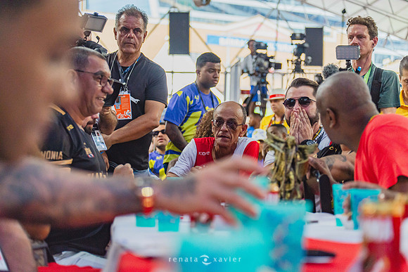 0017_Apuração na Cidade do Samba_Carnaval 2024_Renata Xavier Fotografia__LEA6062