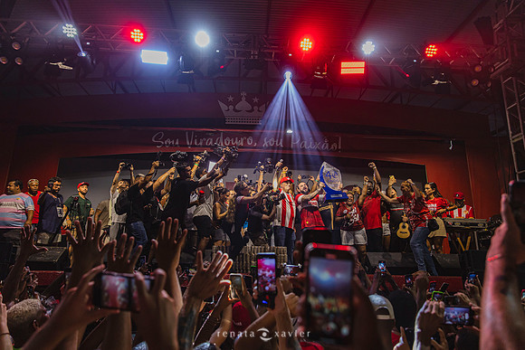 0092_Festa da Vitória da Viradouro na Quadra_Carnaval 2024_Renata Xavier Fotografia