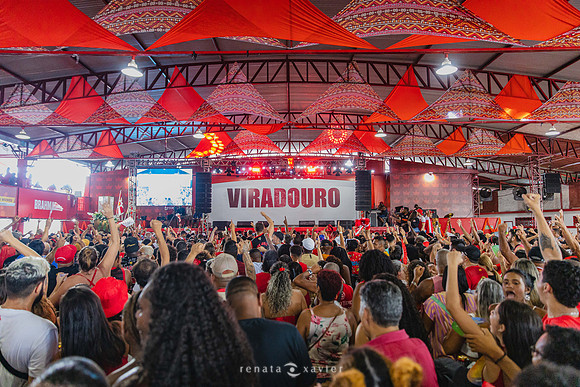 0370_Apuração e Vitória na Quadra da Viradouro_Carnaval 2024_Renata Xavier Fotografia