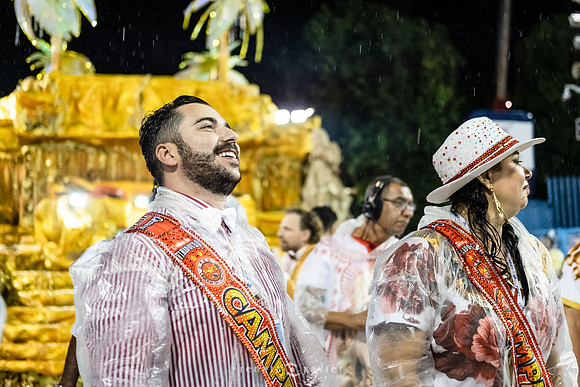 0098_Desfile das Campeãs_Viradouro_Fotógrafos Renata Xavier e Leandro Lucas_LE027713