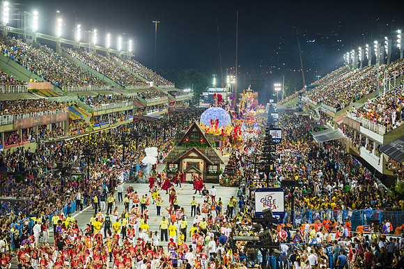 0397_Viradouro 2019 Desfile das Campeãs_Renata Xavier, Leandro Lucas e Gabriel Pulitini