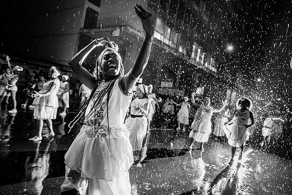 0180_Ensaio de Rua da Viradouro 26.01.20_Renata Xavier Fotografia_RE028396