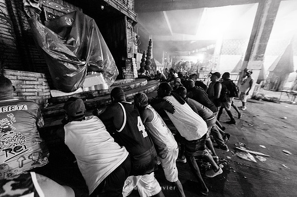 Bastidores Viradouro 2018 - Fotógrafos Leandro Lucas, Renata Xavier e Keila Ribeiro__LE13525