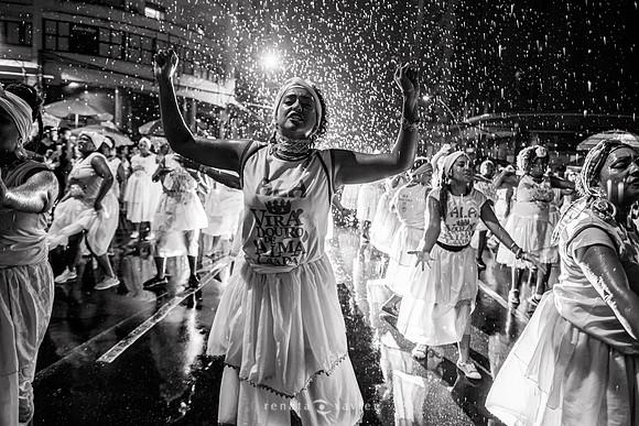 0166_Ensaio de Rua da Viradouro 26.01.20_Renata Xavier Fotografia_RE028342