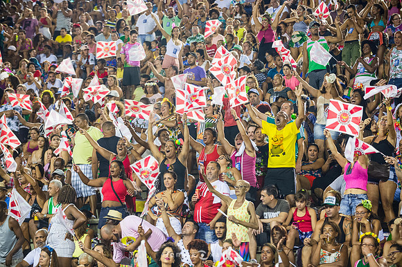 0068_Viradouro 2019 Desfile das Campeãs_Renata Xavier, Leandro Lucas e Gabriel Pulitini