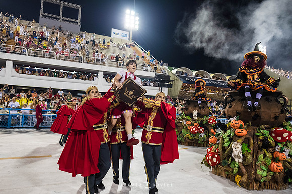 0412_Viradouro 2019 Desfile das Campeãs_Renata Xavier, Leandro Lucas e Gabriel Pulitini