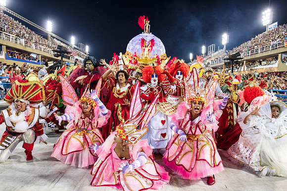 0330_Viradouro 2019 Desfile das Campeãs_Renata Xavier, Leandro Lucas e Gabriel Pulitini
