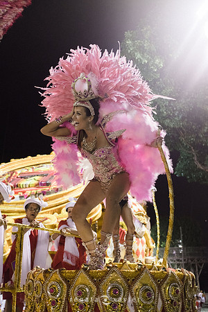 Desfile Viradouro 2018_Leandro Lucas, Renata Xavier e Keila Ribeiro_DSCF4022