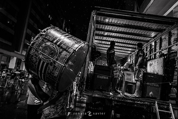 0010_Ensaio de Rua da Viradouro 26.01.20_Renata Xavier Fotografia_RE028174
