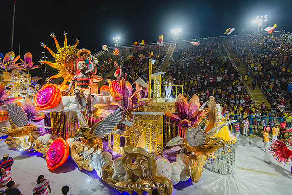 1236_Desfile União de Maricá na Sapucaí_Renata Xavier Fotografia_DSC_4957_PB