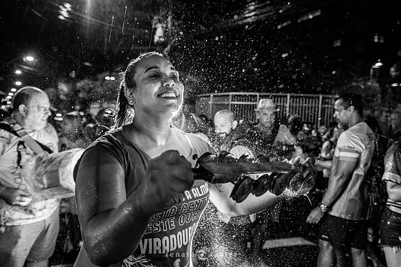 0060_Ensaio de Rua da Viradouro 26.01.20_Renata Xavier Fotografia_RE028275