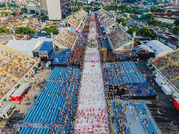 2965_Desfile das Campeãs Viradouro 2024_Renata Xavier Fotografia_DJI_0879_PB